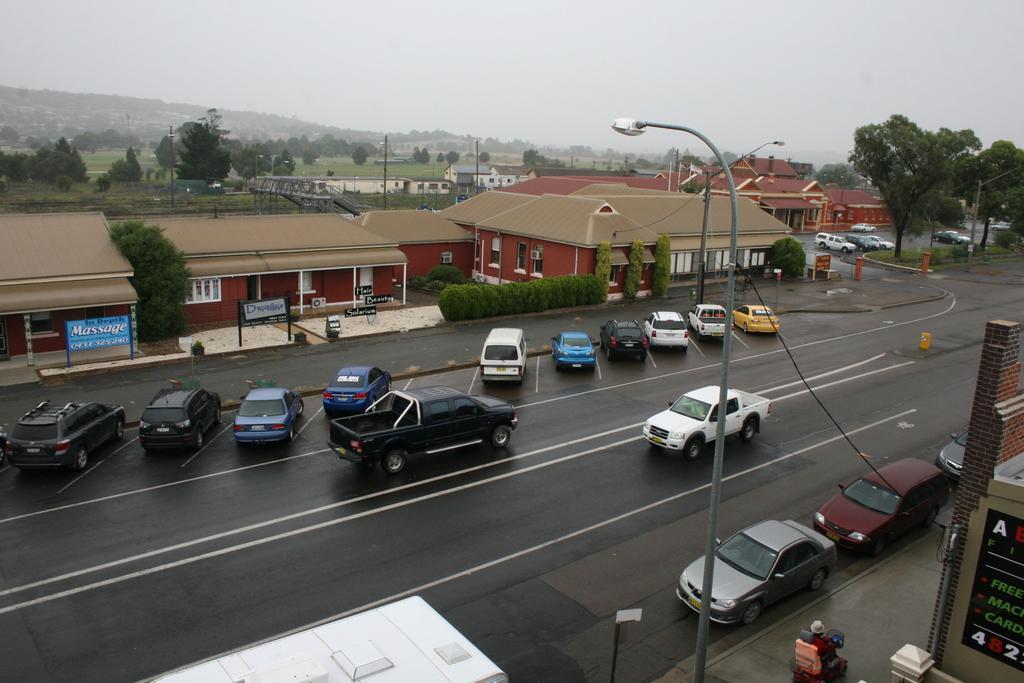 Alpine Heritage Motel Goulburn Exterior foto